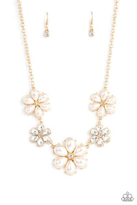 PAPARAZZI PEARL FLOWER SET